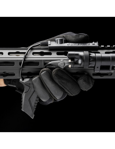 Strike Industries Link Angled HandStop SI-AR-HSFG Strike Industries Link Angled HandStop SI-AR-HSFG