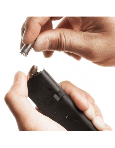 UTG polimerinė dėtuvė GLOCK 19 pistoletams 9x19mm 15 šovinių RBT-GL915