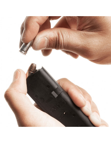 UTG polimerinė dėtuvė GLOCK 19 pistoletams 9x19mm 15 šovinių RBT-GL915 UTG polimerinė dėtuvė GLOCK 19 pistoletams 9x19mm 15 šovinių RBT-GL915