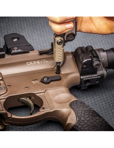 Compact AR-15 maintenance multi-tool Real Avid